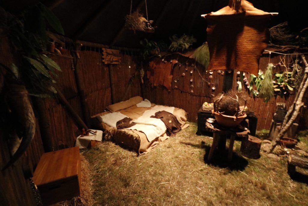 interior de una cabaña cantabra